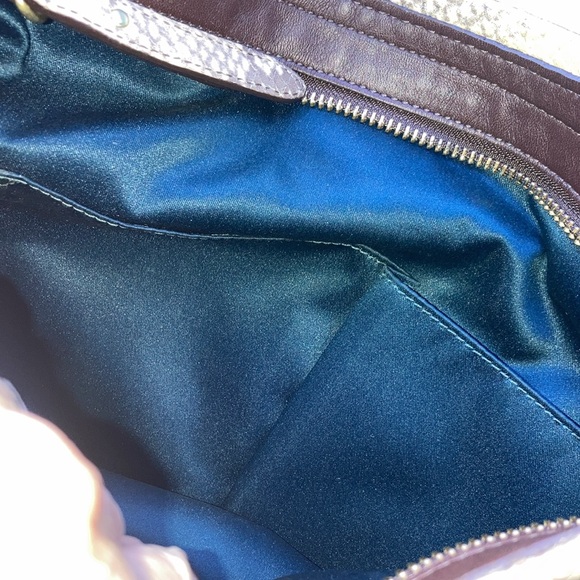 COACH classic tan material w/reptile pattern leather trim hobo purse. $55 - Picture 8 of 15